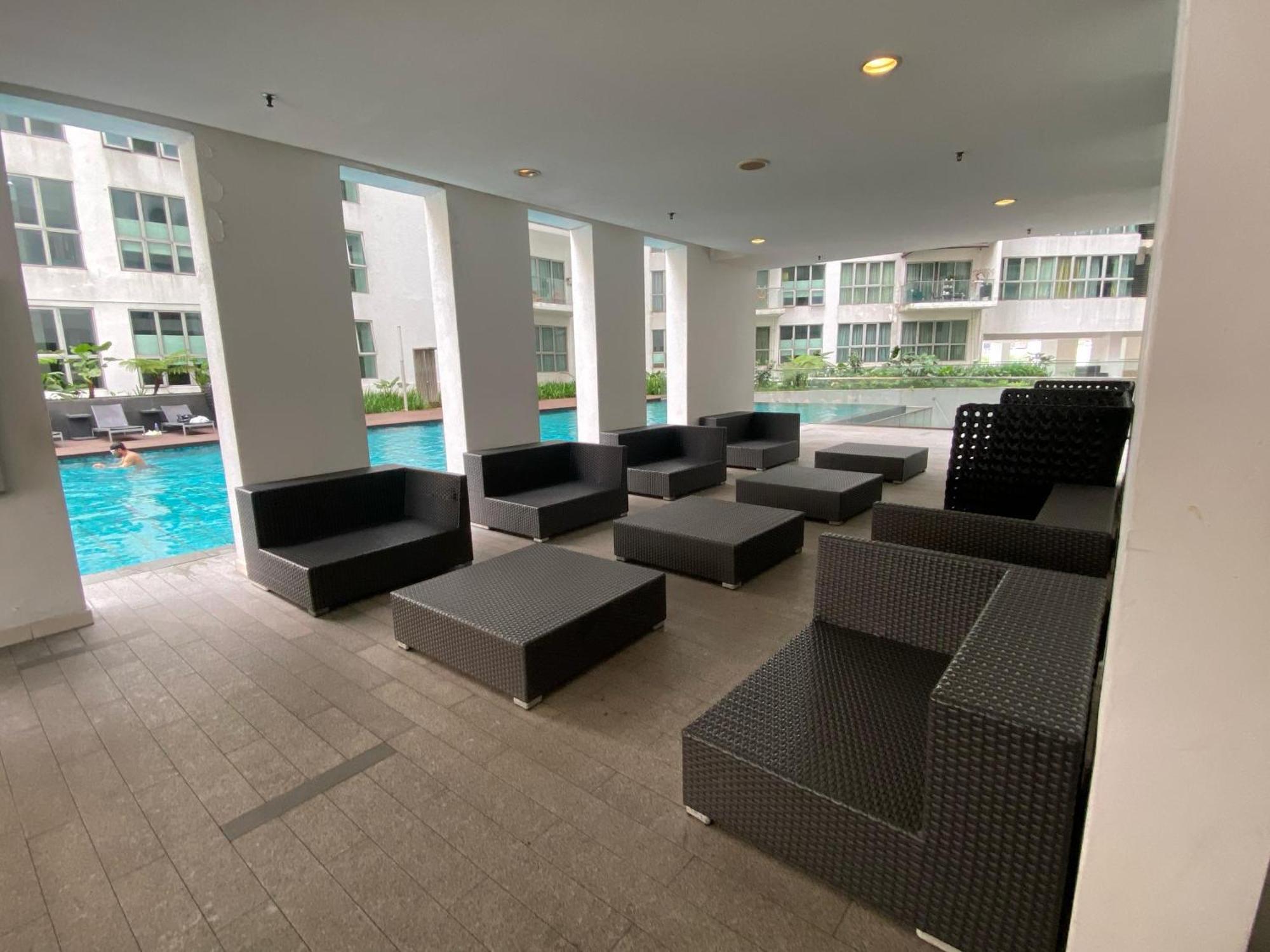 Skypool Kl Free Infinity Pool Over Kuala Lumpur Exterior photo